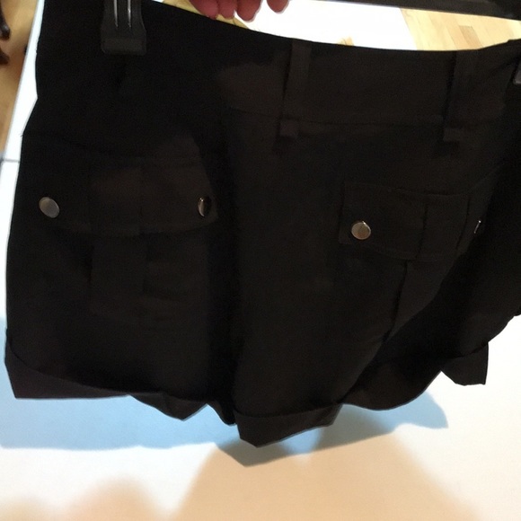 Diane Von Furstenberg DVF size 14 black silk cargo shorts - Picture 13 of 14